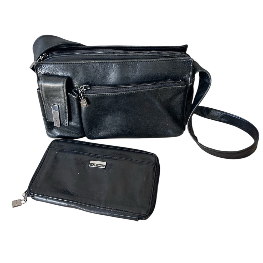 Vintage Perlina Black Leather Shoulder Bagand matching wallet in good condition